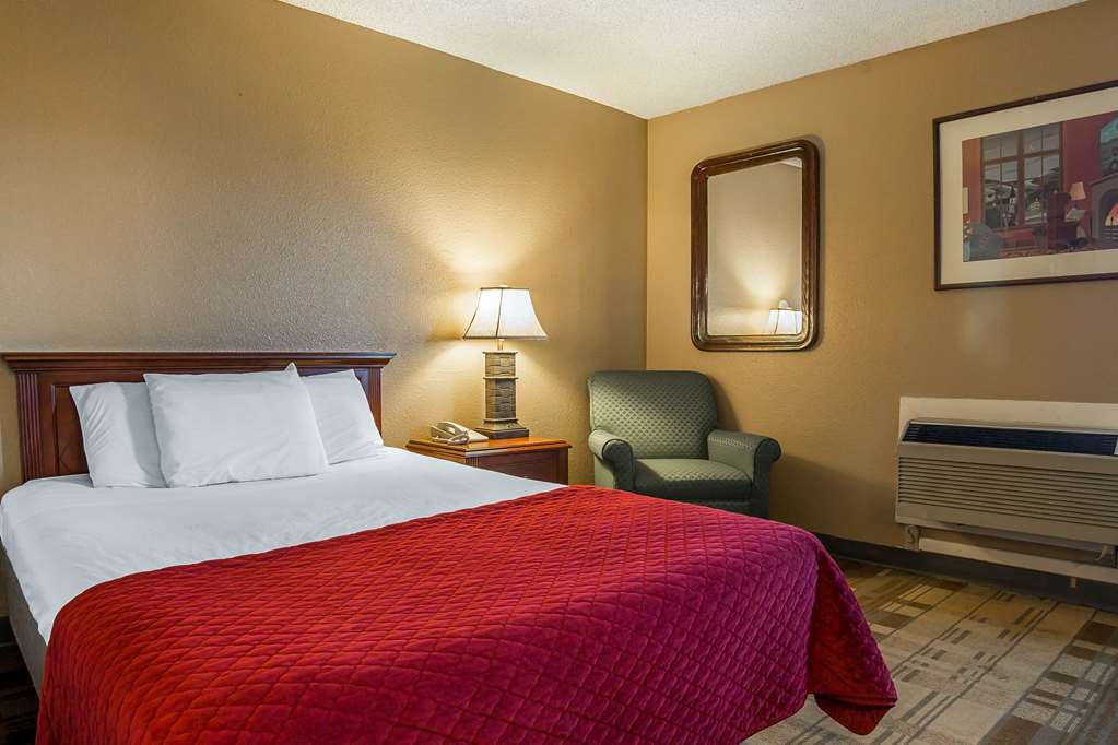 Rodeway Inn Cheyenne I 80 East - photo 19