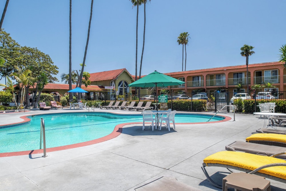 Vagabond Inn Costa Mesa - photo 20