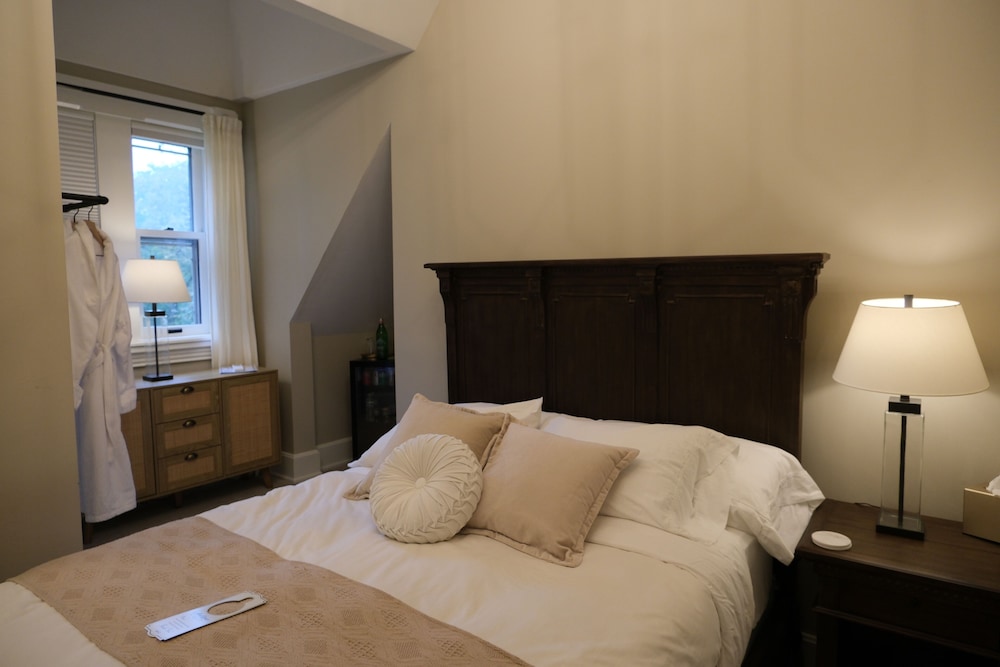 Inn At Pine Terrace - photo 7