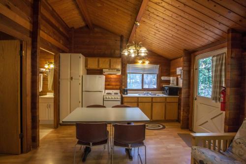 Lake Texoma Camping Resort Cabin 17 - photo 16