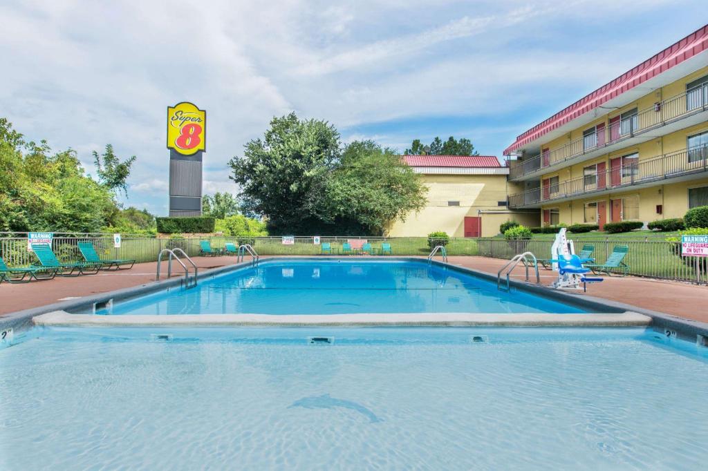 Super 8 by Wyndham Caryville TN - photo 4