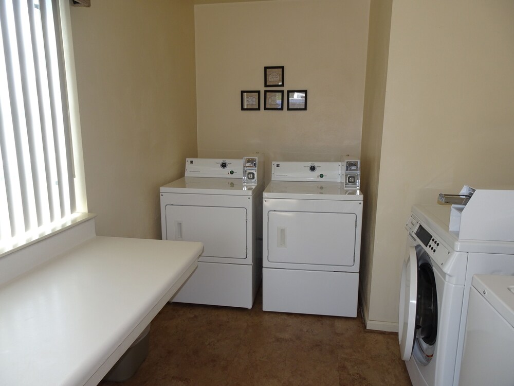 Affordable Suites of America Lynchburg - photo 42
