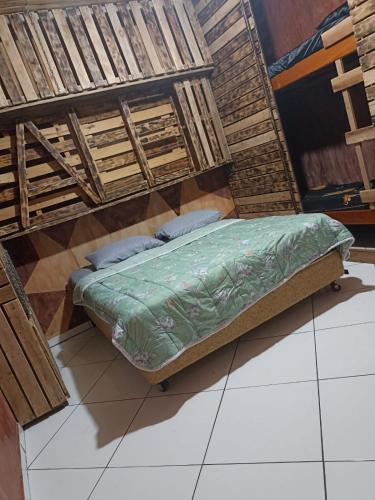 Quarto refrigerado sala cozinha completa banheiro privativo in Cuiaba, Brasil