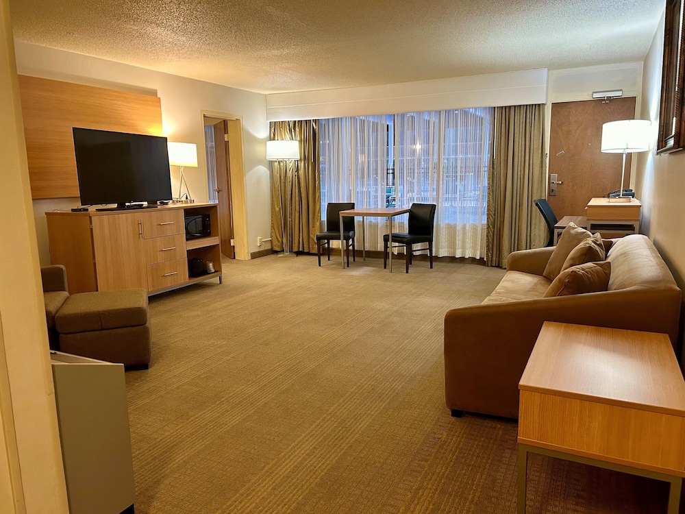 Holiday Inn Spearfish Convention Center by IHG - photo 7