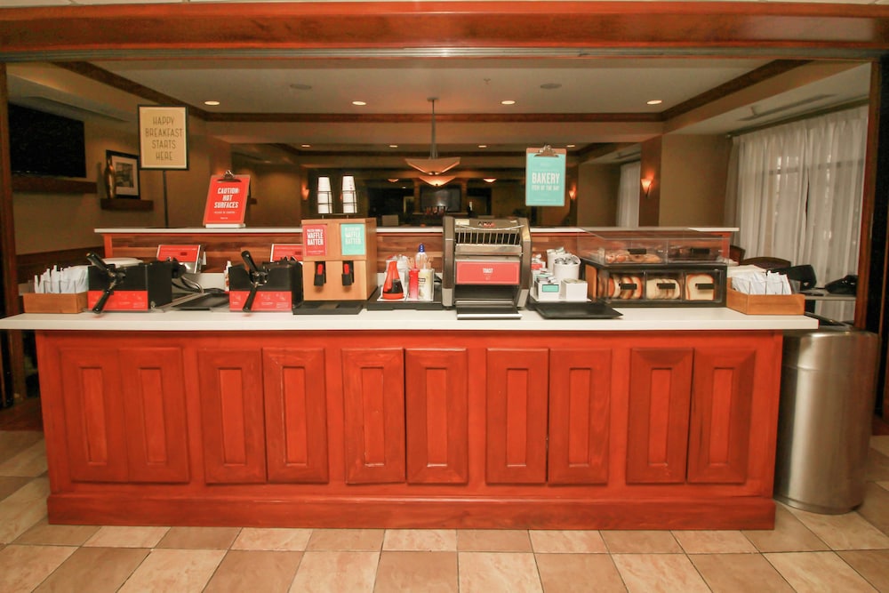 Hampton Inn Commerce Novi - photo 33