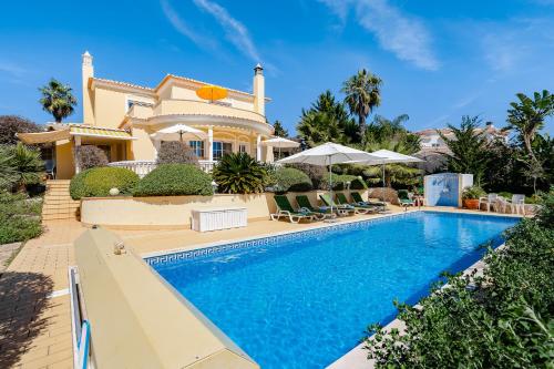 Casa Mandalin — 4-Star Luxury Hotel in Carvoeiro, Portugal