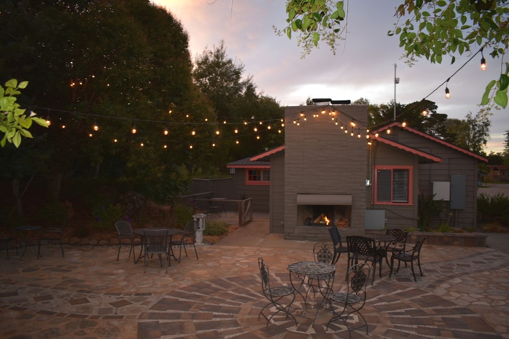 Carmel River Inn & Cottages - photo 57