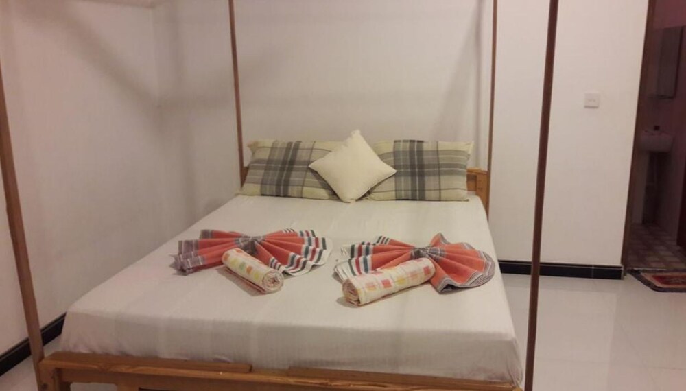 Deens cabanas — Unknown City — photo 3