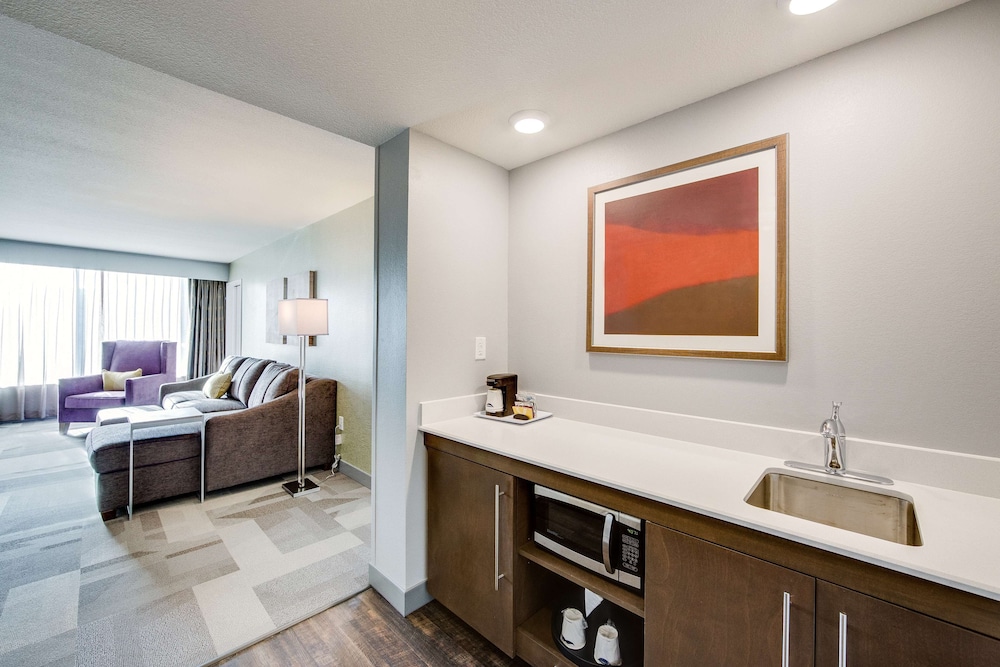 Hampton Inn & Suites Fort Worth Downtown - photo 21
