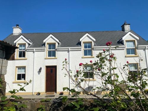 Tully Cottage Donegal Town — 4-Star Luxury Hotel in Donegal, Republic of Ireland