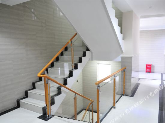 Yuansheng Hotel - last minute hotel in Dali
