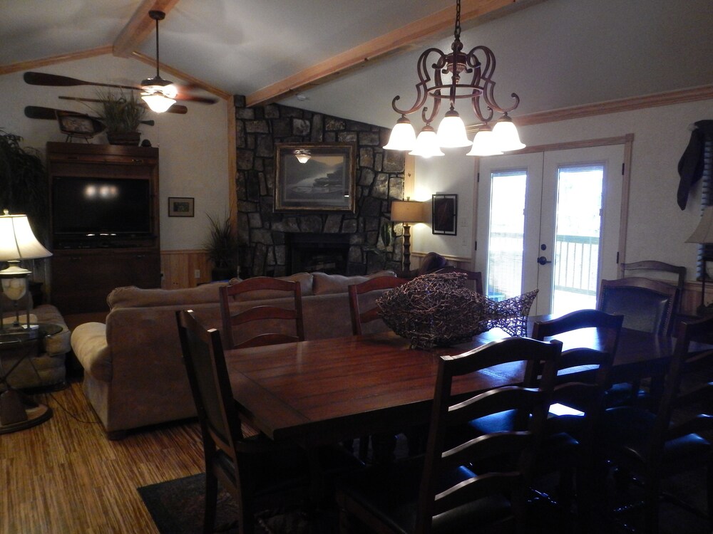 Mountain Harbor Resort and Spa - photo 39
