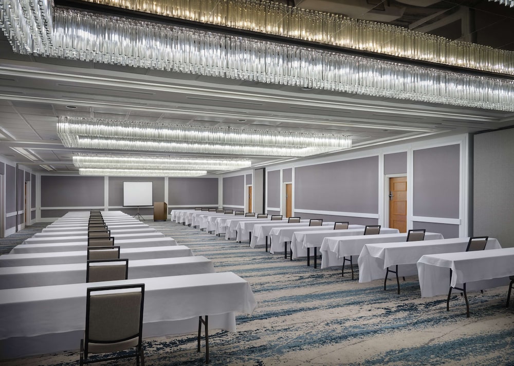 Embassy Suites by Hilton Tucson East - photo 59