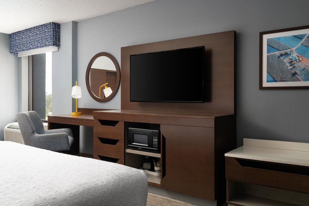 Hampton Inn Chambersburg - photo 8