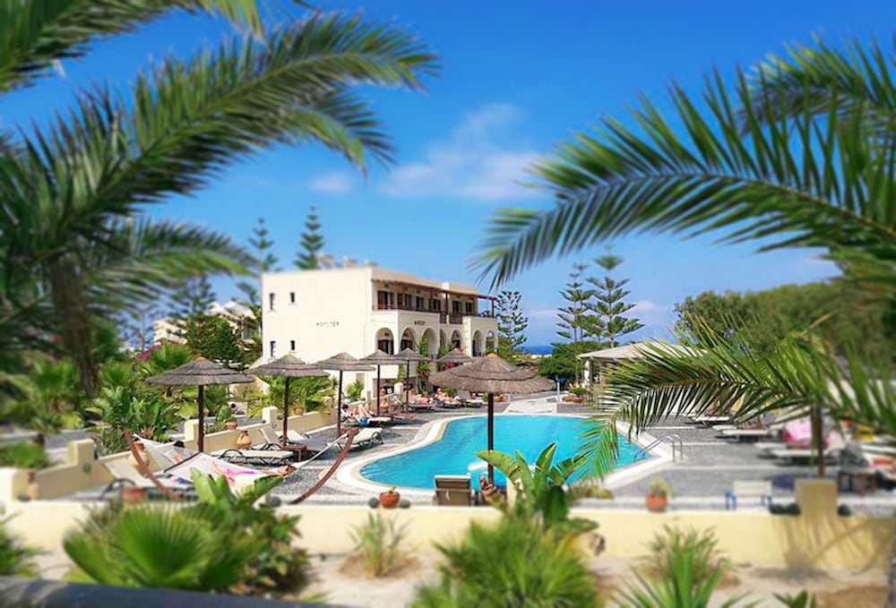 Horizon Resort - last minute hotel in Fira