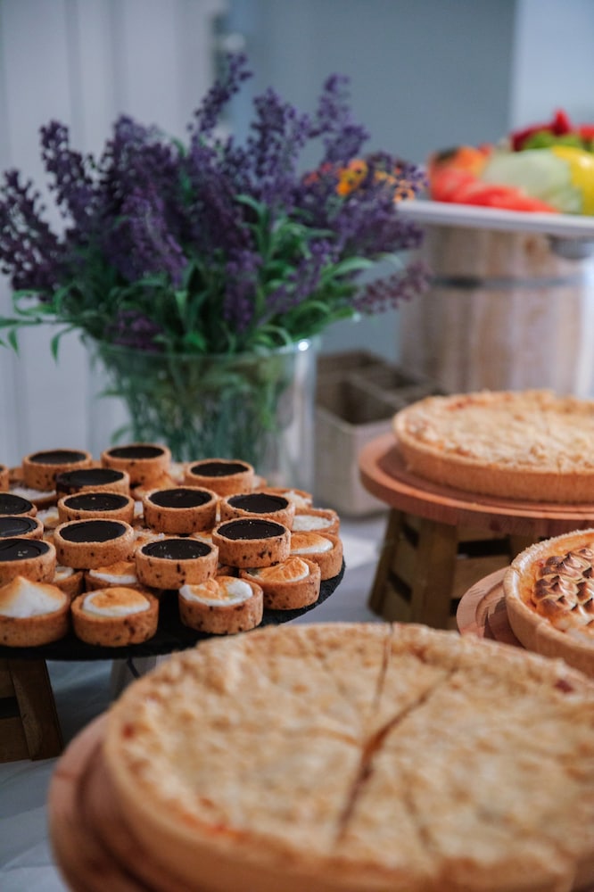 מזון ומשקאות