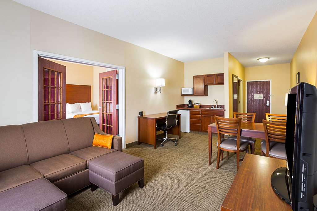 Comfort Suites Twinsburg - photo 20