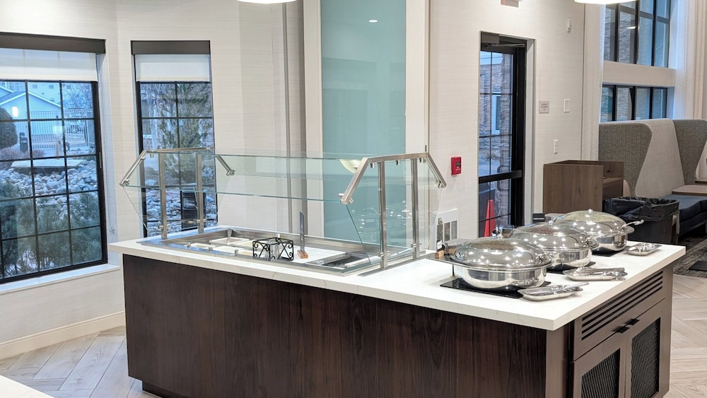 Staybridge Suites Bismarck by IHG - photo 56