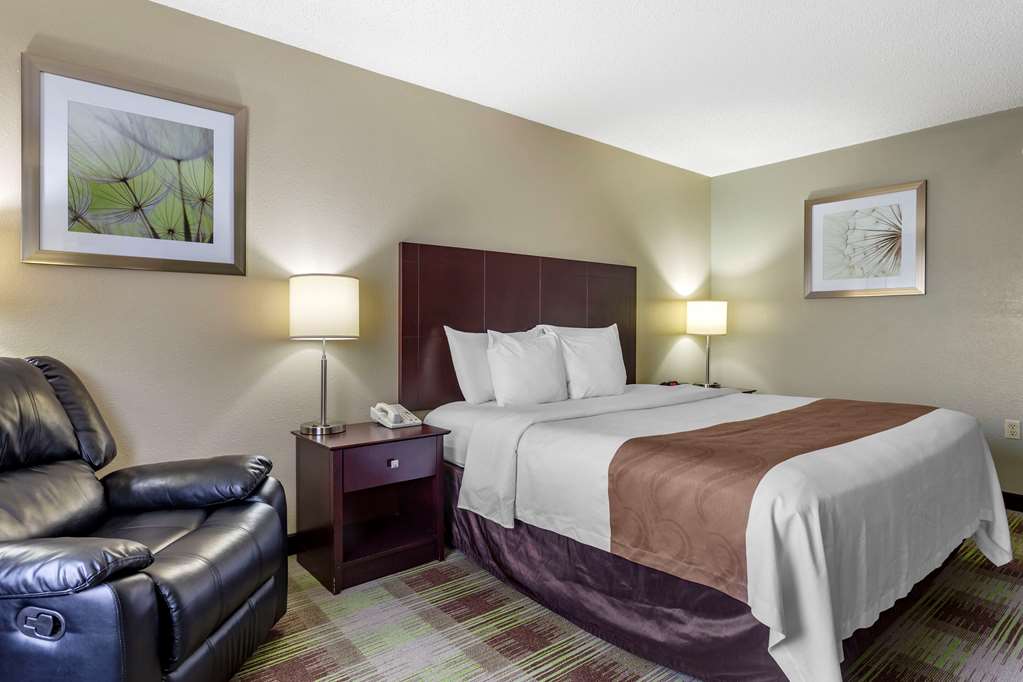 Quality Inn St. Robert Ft. Leonard Wood - photo 20