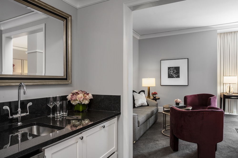 Waldorf Astoria Chicago - photo 3