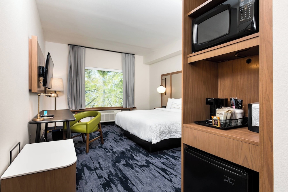 Fairfield Inn & Suites by Marriott Crestview - photo 9