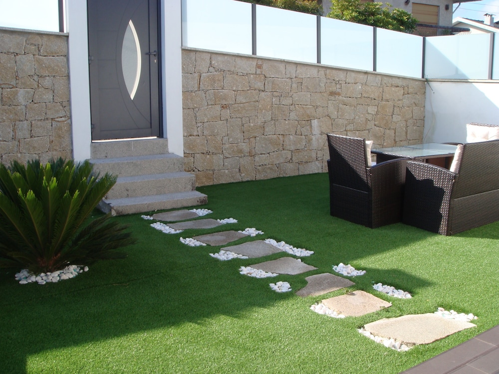 Quiet Holiday Home For A Relaxing Holiday 17144983 — Vale De Cambra