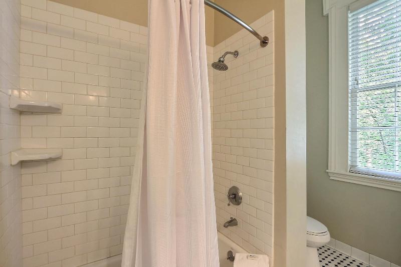The Presidents Quarters Inn - photo 73