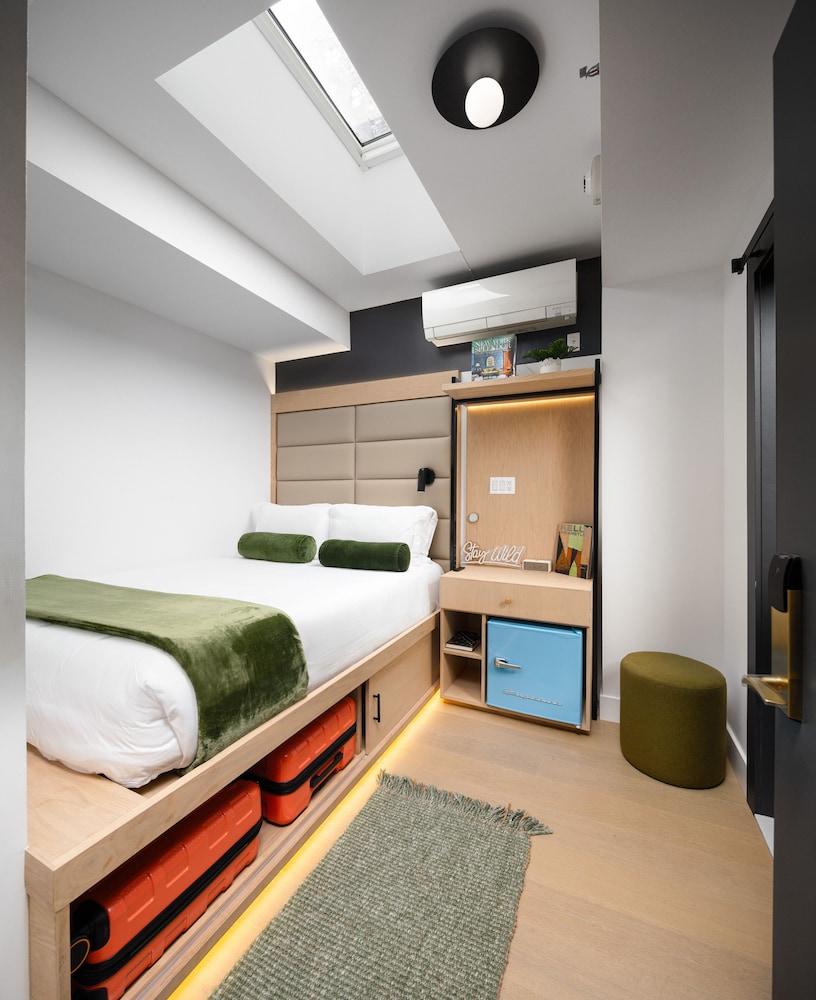 Little Charlie Hotel - photo 5
