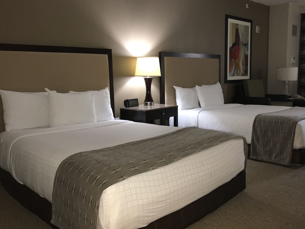 Horseshoe Lake Charles A Caesars Rewards Destination - photo 8