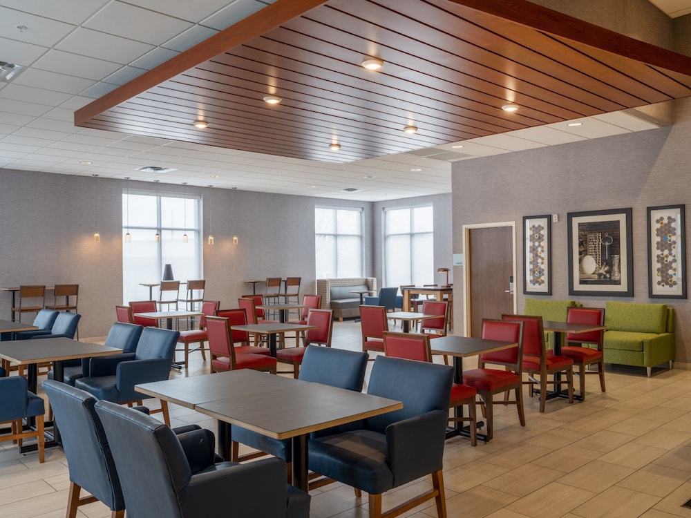 Holiday Inn Express Minneapolis West Plymouth by IHG - photo 43
