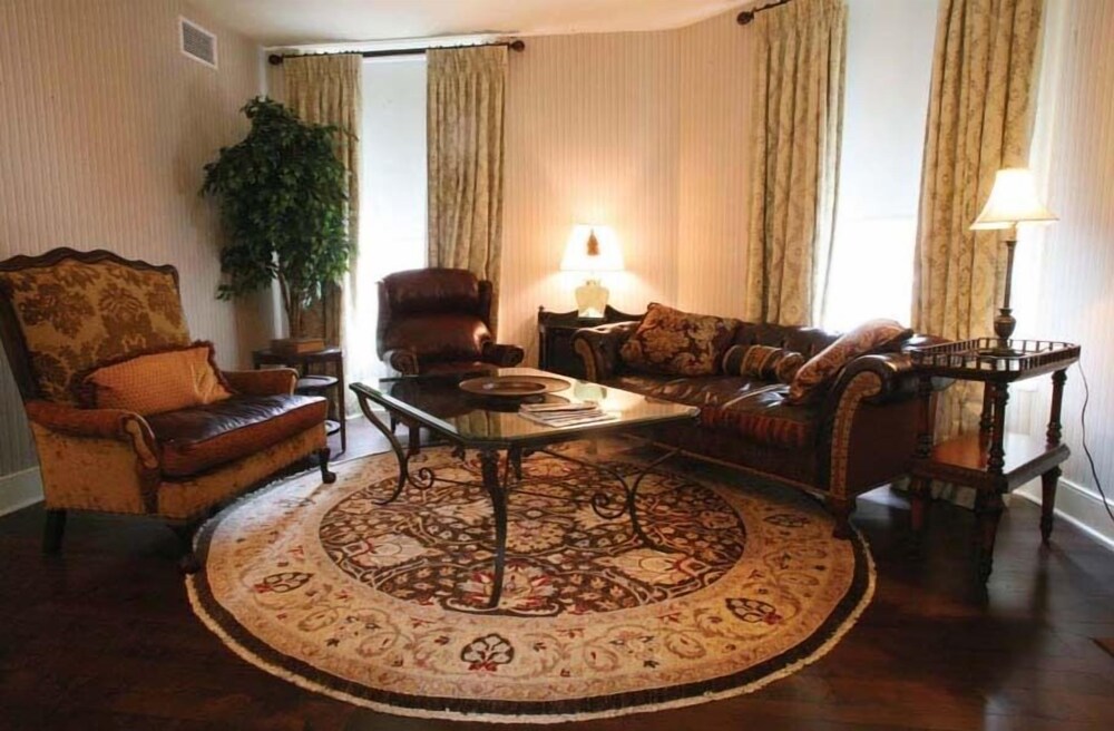 The Martha Washington Inn & Spa - photo 5