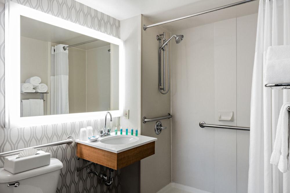 Holiday Inn Express New York Brooklyn - photo 21
