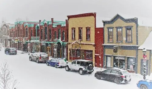 Tyra Streamside 238 - carbon neutral hotel in Breckenridge