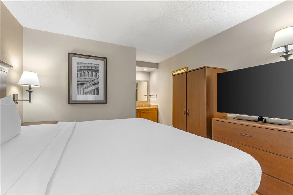 Best Western Dulles Airport Inn - photo 28
