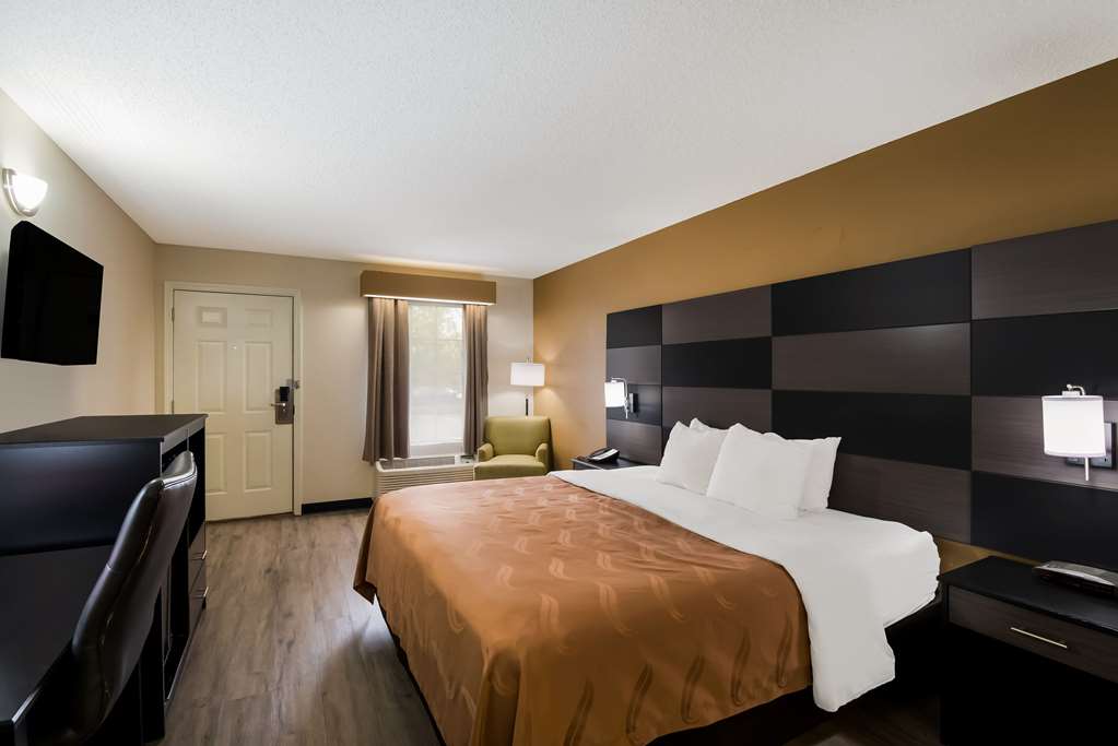 Quality Inn Johnson City I 26 exit 17 - photo 8