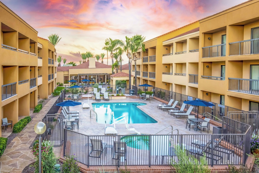 Courtyard by Marriott Tucson Airport - photo 23