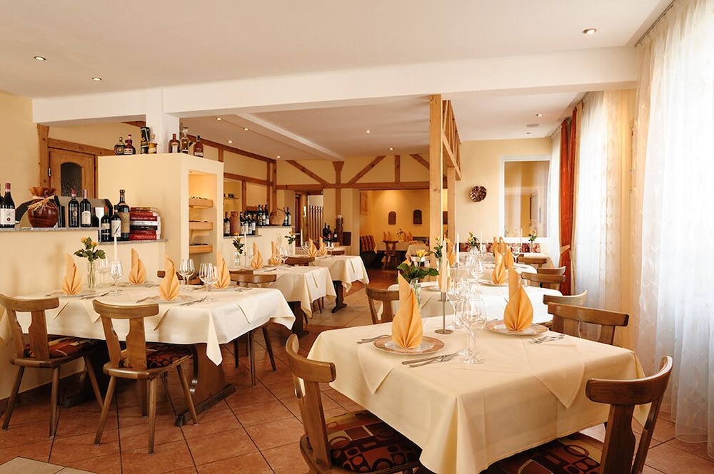 Mediterraneo - carbon neutral hotel in Neustadt