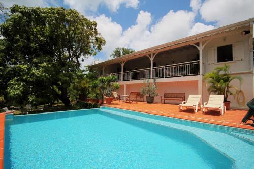 Villa de charme avec piscine MQSA20 — 4-Star Luxury Hotel in Sainte-Anne-Sur-Brivet, Martinique