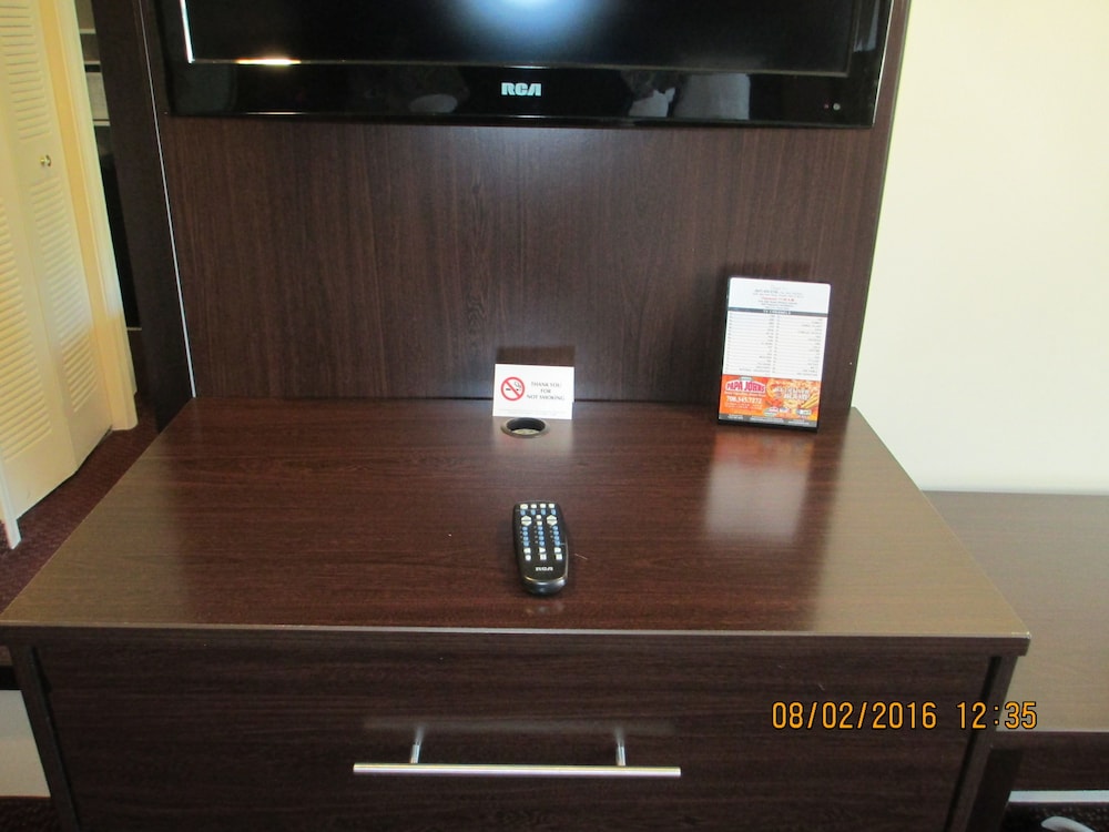 Regal Inn Chicago O'Hare Airport - photo 25