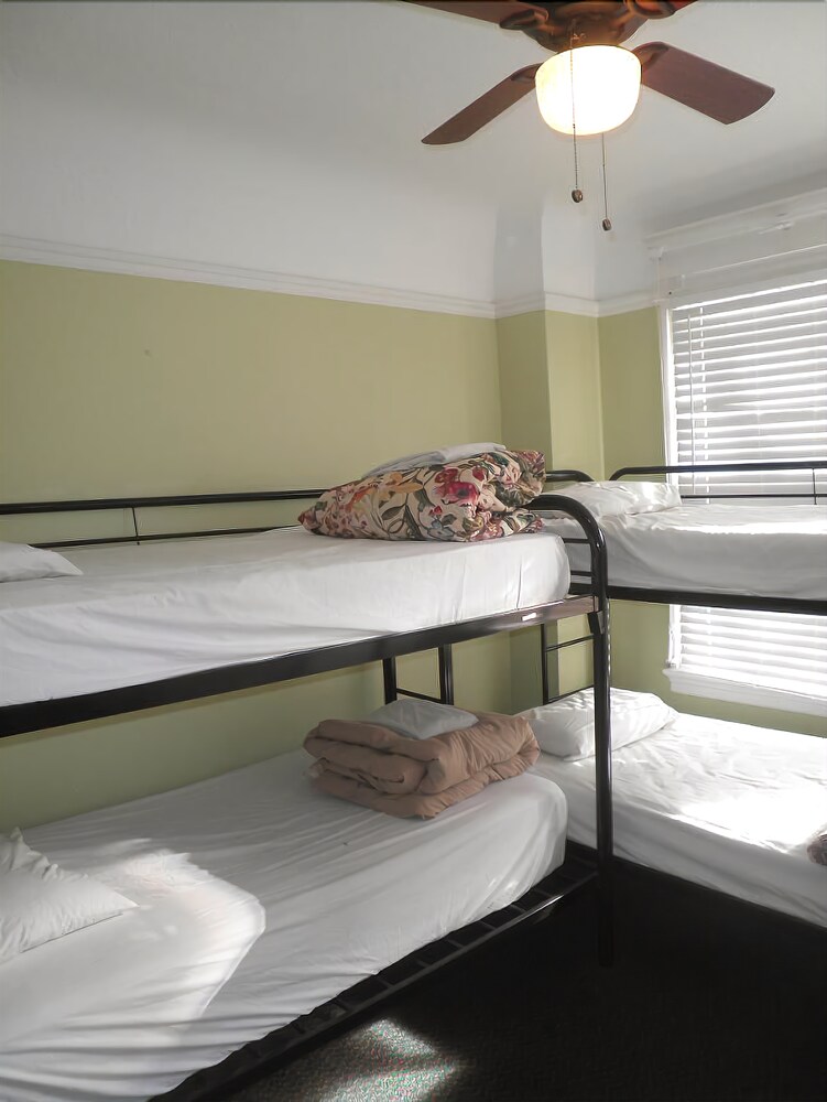 Dakota Hotel - photo 11