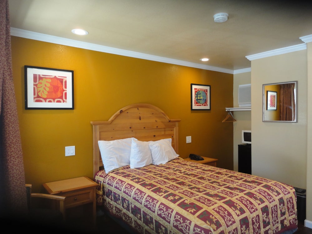 Colusa Motel - photo 7