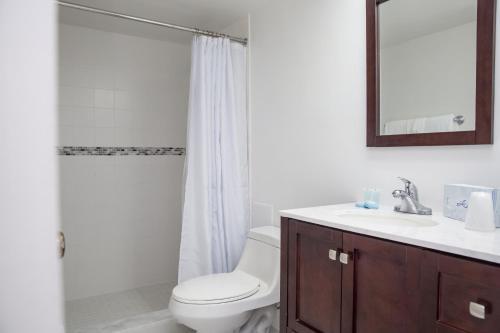 Oceanfront Contemporary Suites - photo 21