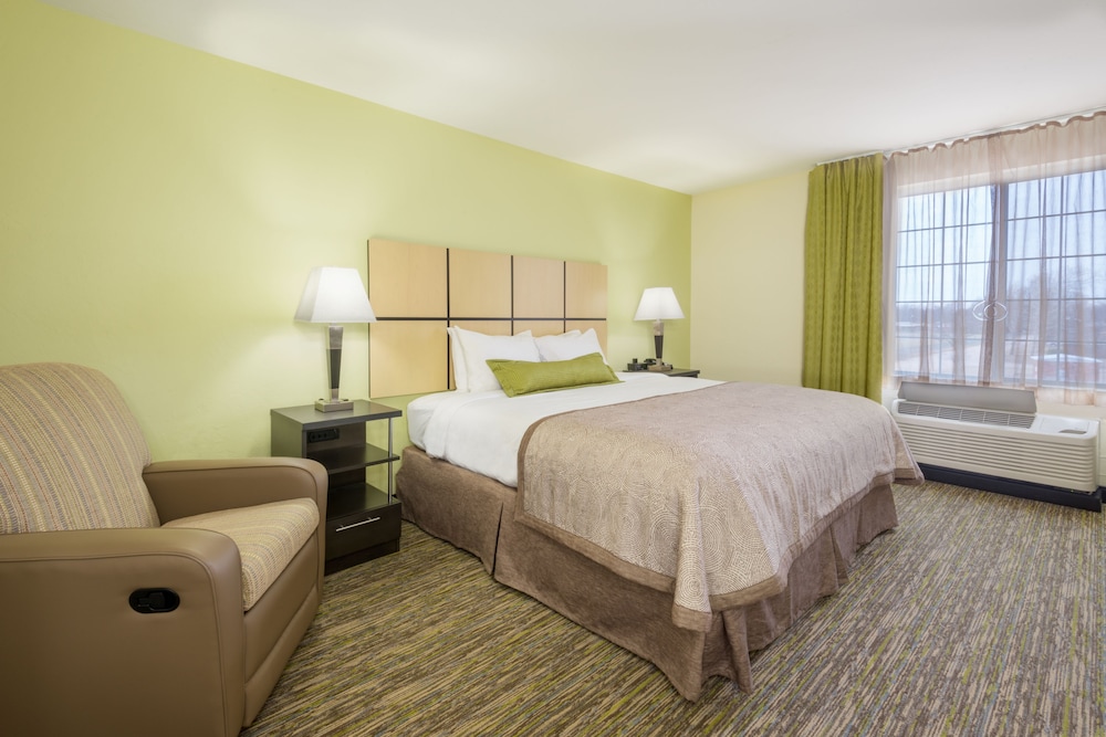 Candlewood Suites Midwest City by IHG - photo 10