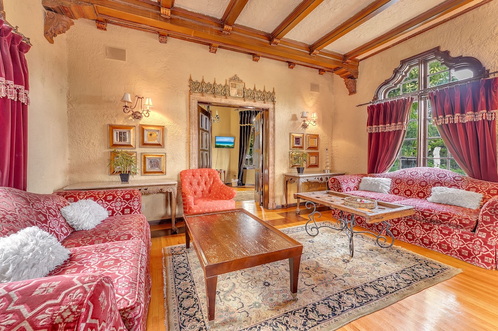 Young Mansion - photo 85