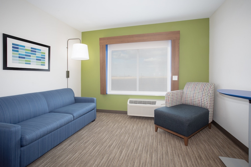 Holiday Inn Express & Suites Goodland I 70 an IHG hotel - photo 9