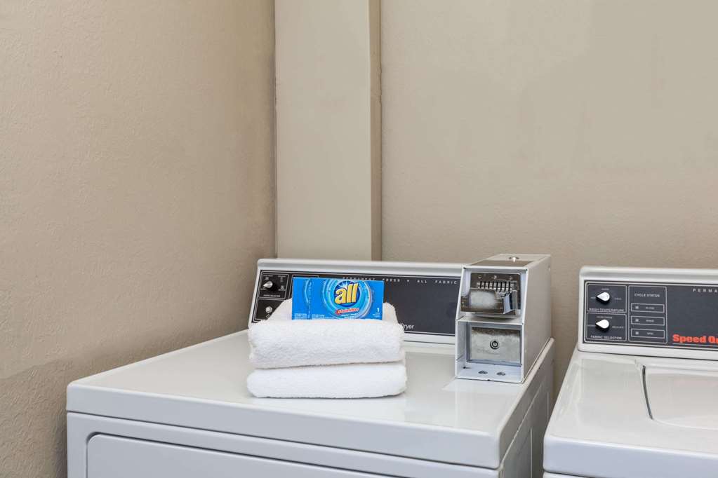 Super 8 by Wyndham Dunbar Charleston Area - photo 14