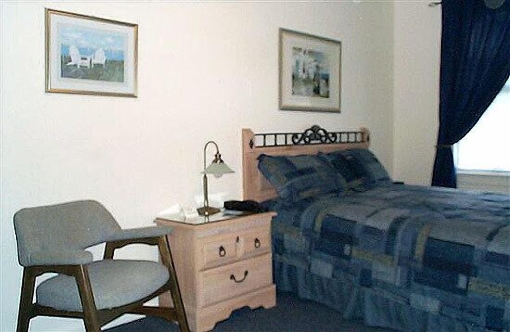 1876 Heritage Inn - photo 8