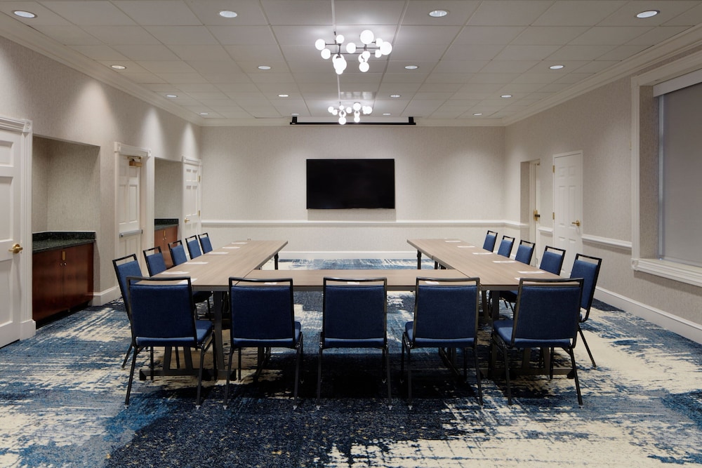 Residence Inn by Marriott Arlington at Rosslyn - photo 23