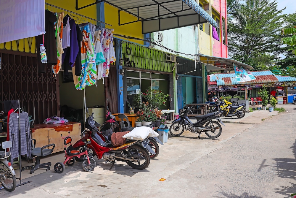 Hotel O Penginapan Lorranearpasar Oleh Oleh — Batam