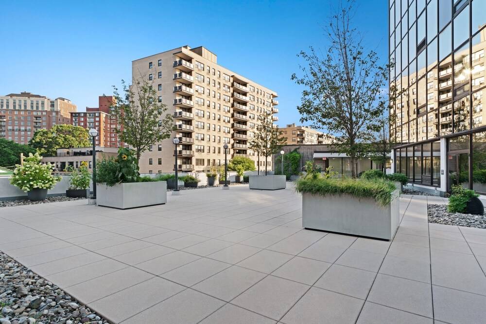 Global Luxury Suites on Prospect Street - photo 35